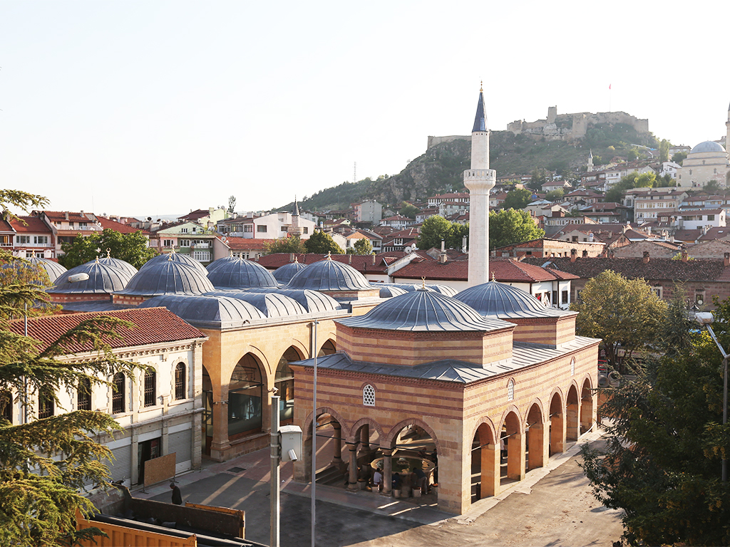 Karadeniz Yaylalar ve Batum Turu (Batum Konaklamalı) / 6 Gece Otel Konaklamalı / İstanbul Çıkışlı